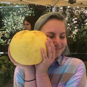 Meet your Posher, Chloe